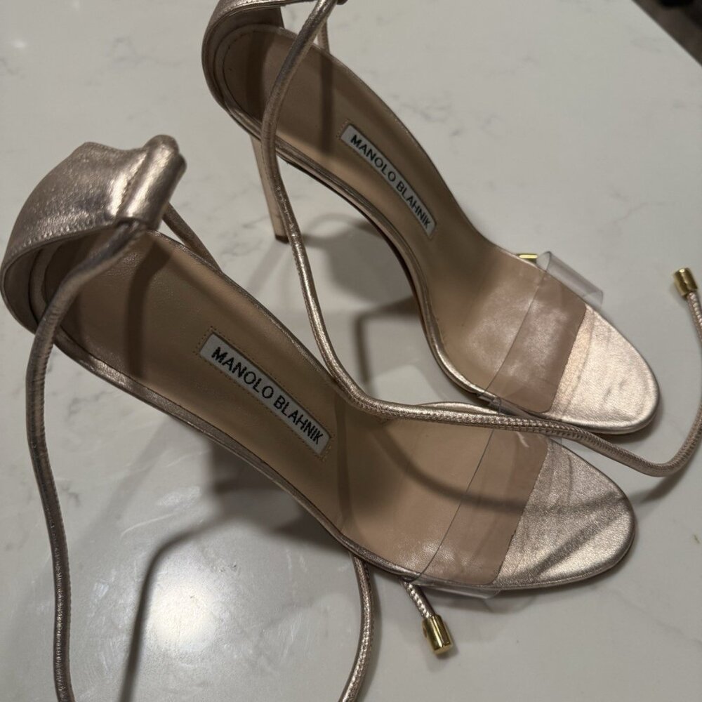Manolo Blahnik Women’s Estro Leather & PVC Ankle-Tie Sandals in Rose Gold - Picture 3 of 7
